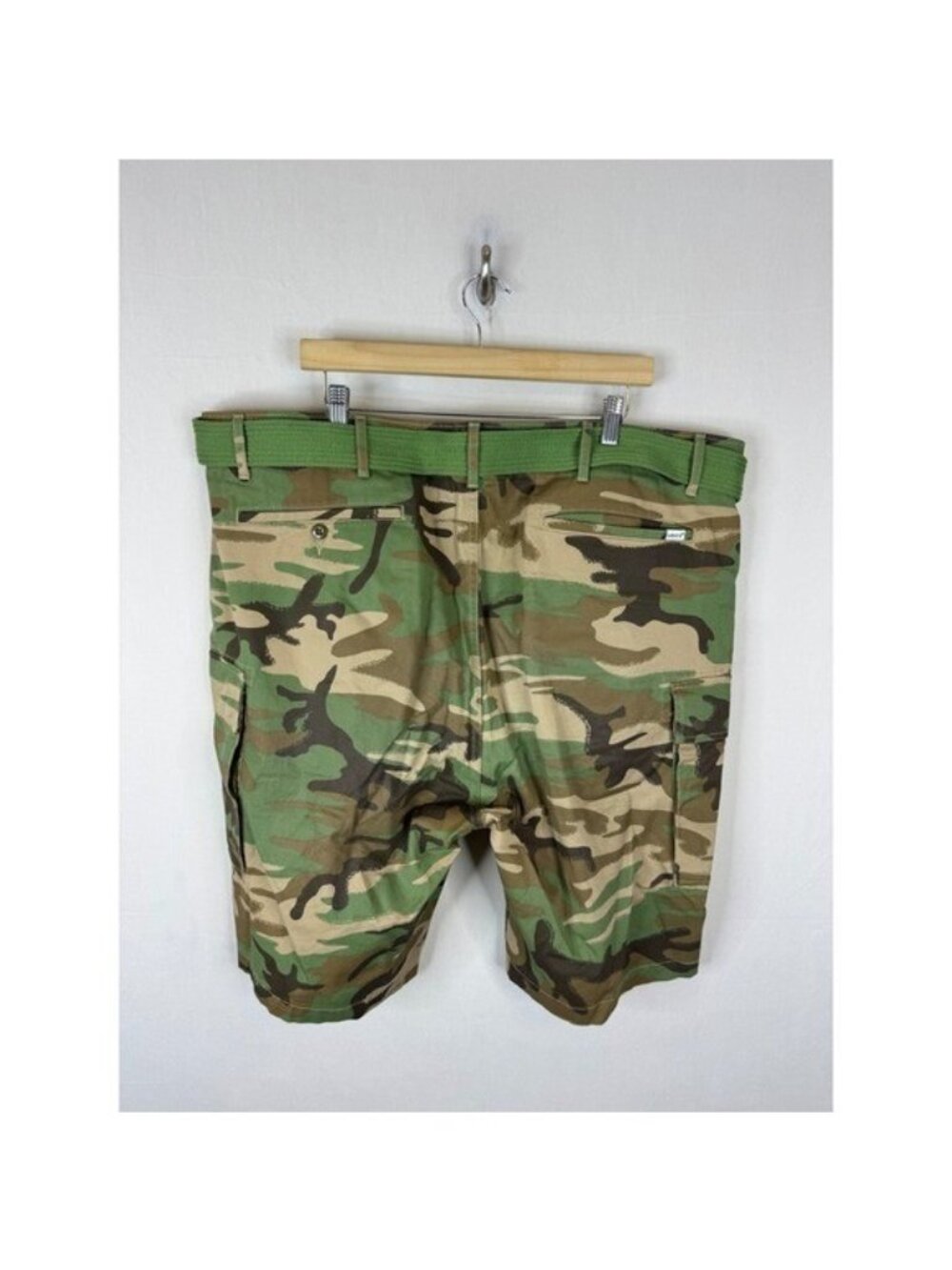 Levis Mens Camo Cargo Shorts Green Woodland Camouflage with Belt W44 PC9-23243